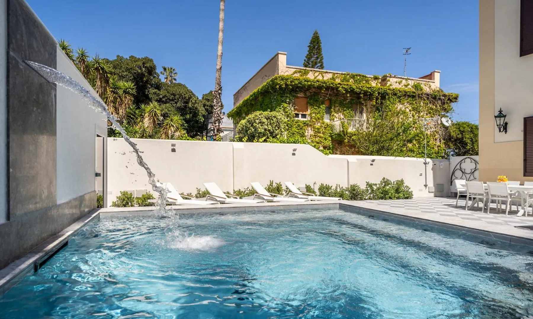 Villa Hercules Pool & Beach Palermo