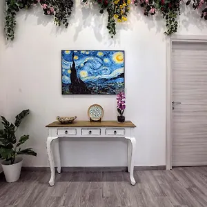 Garden House: And For Holidays Nocleg ze śniadaniem