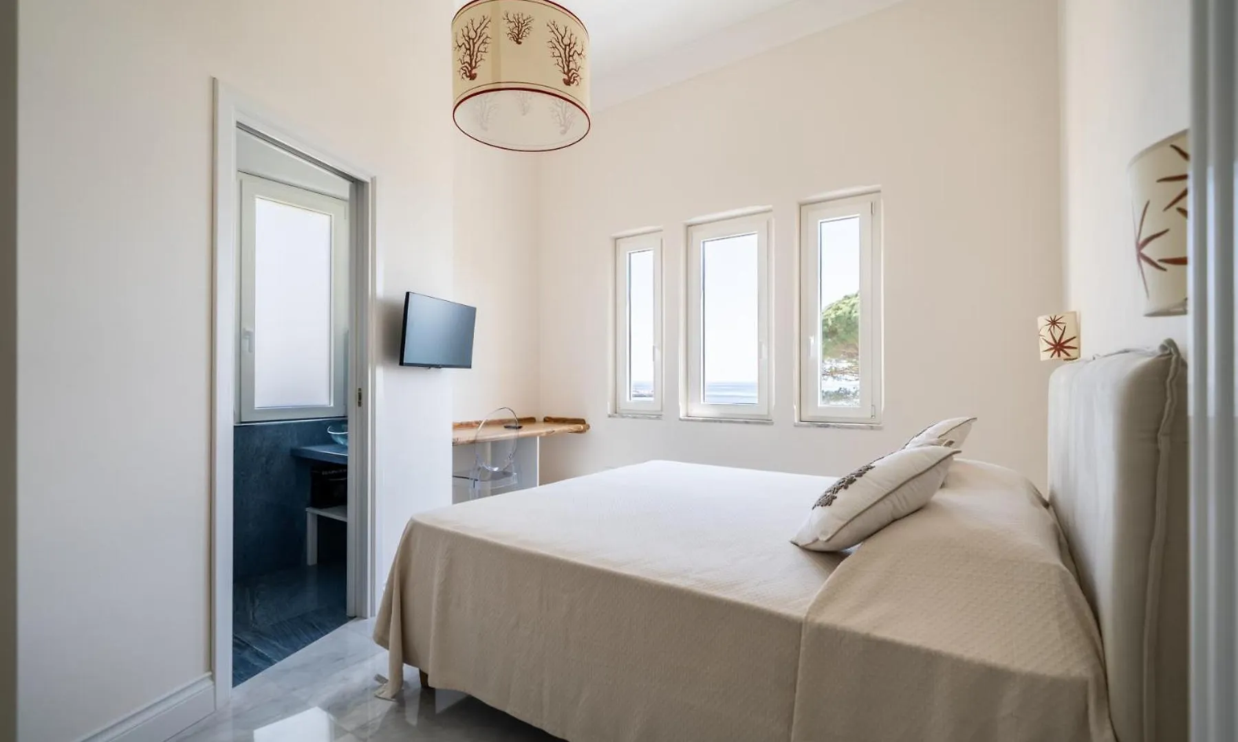 Villa Hercules Pool & Beach Palermo