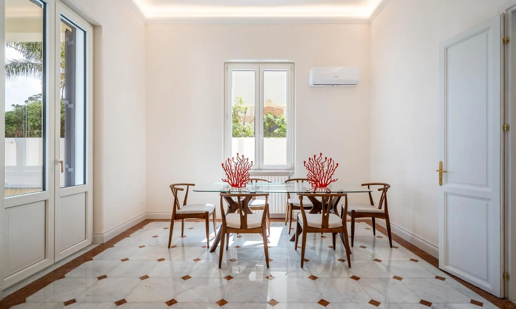 Villa Hercules Pool & Beach Palermo