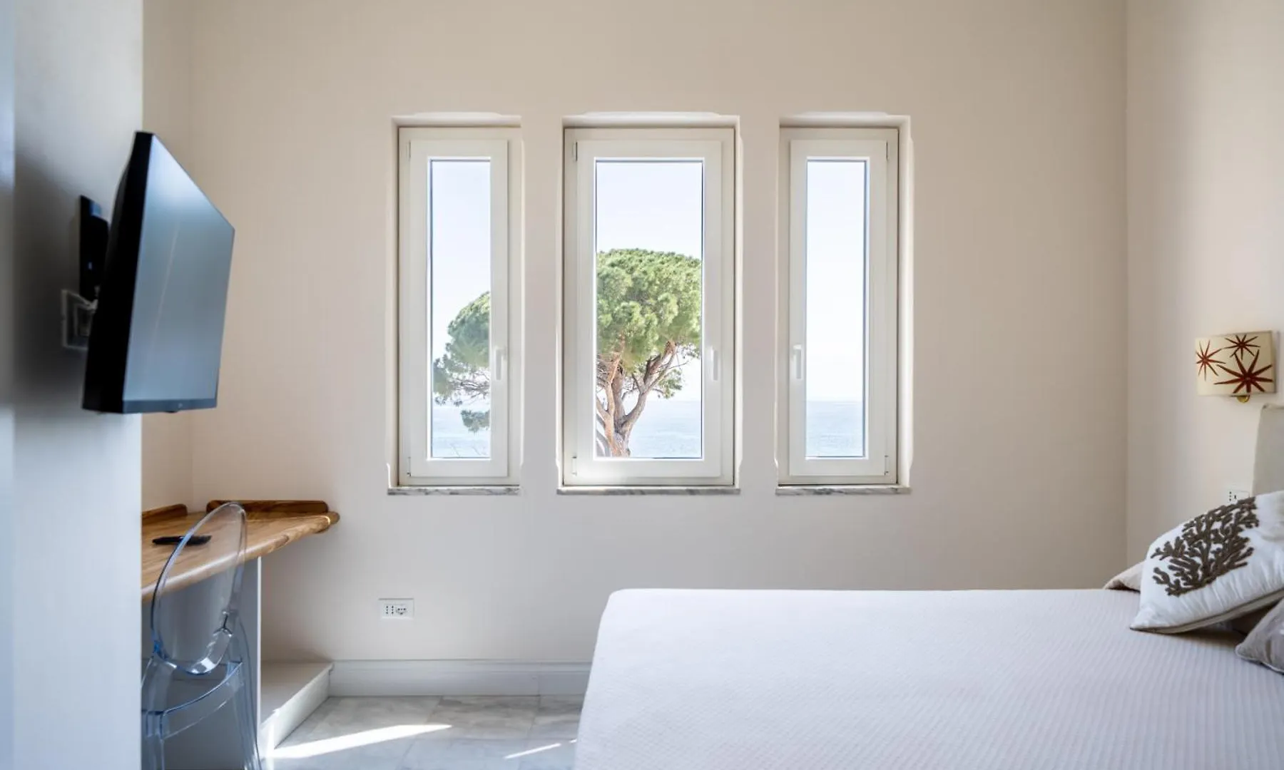 Villa Hercules Pool & Beach Palermo