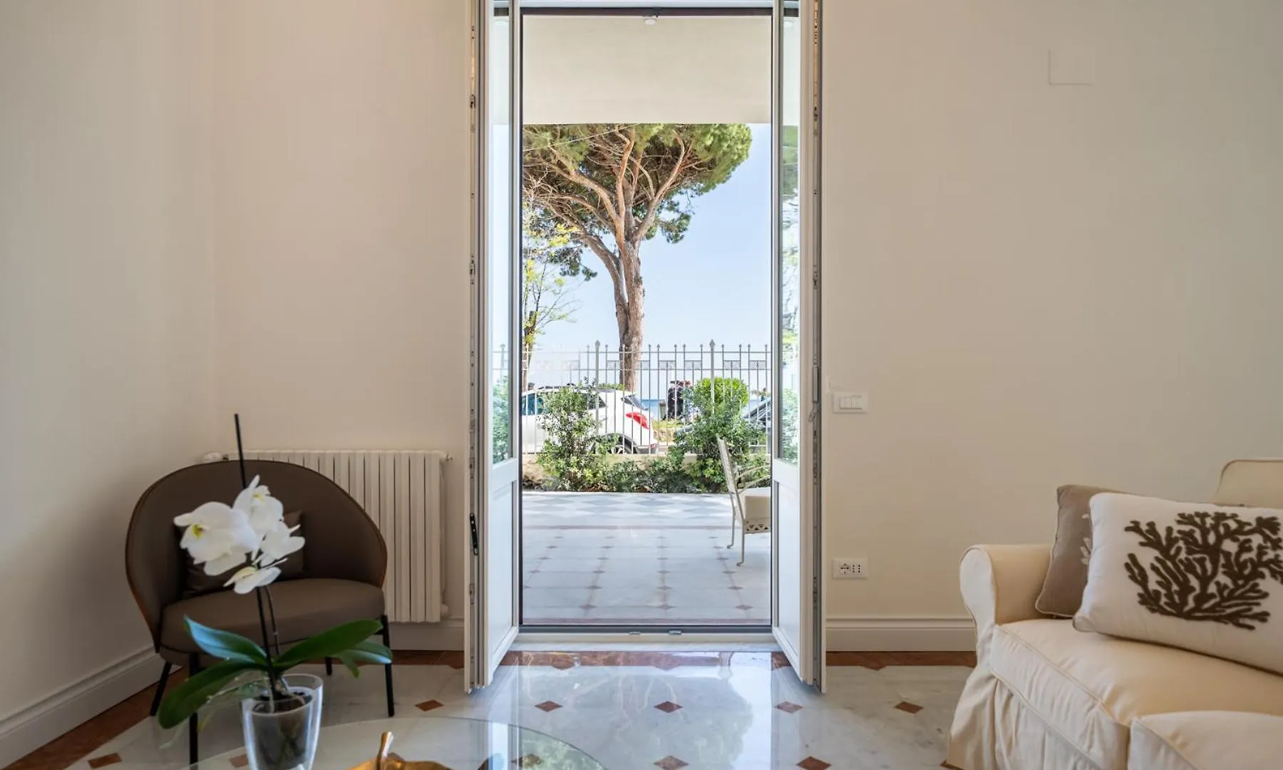 Villa Hercules Pool & Beach Palermo 0*,  Italy